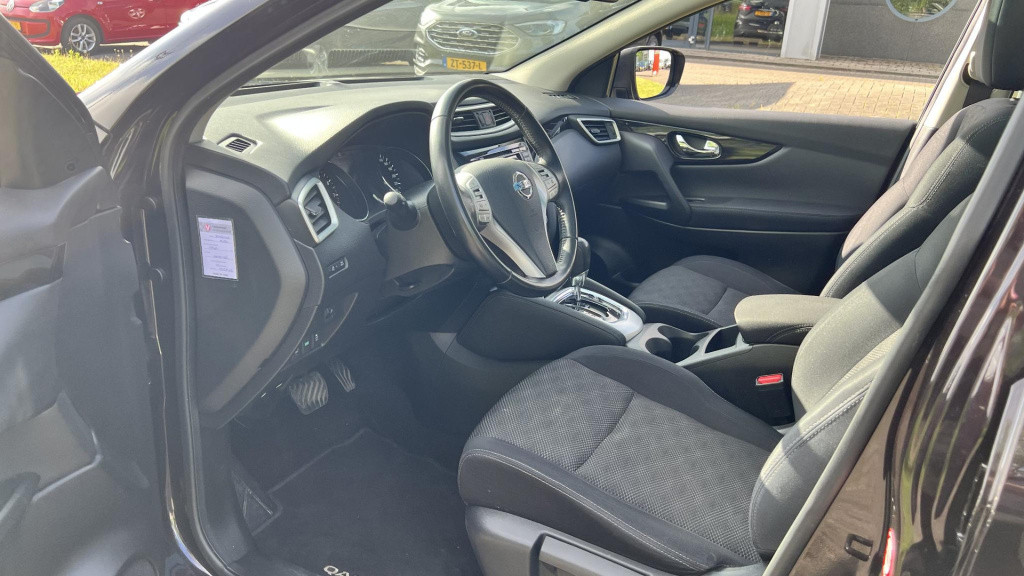 Nissan Qashqai 1.2 connect edition
