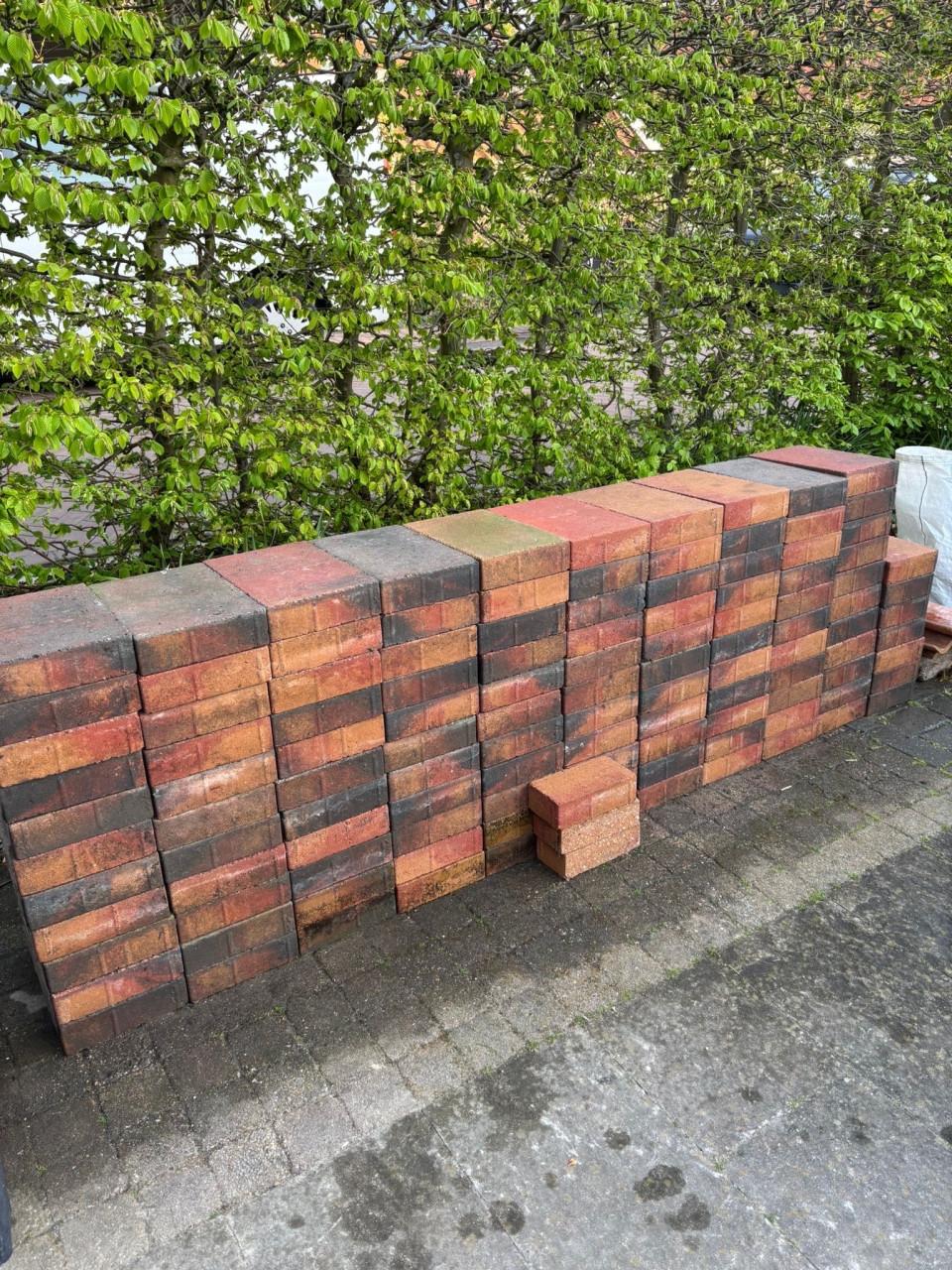 Ruilen: 117 trommelstenen