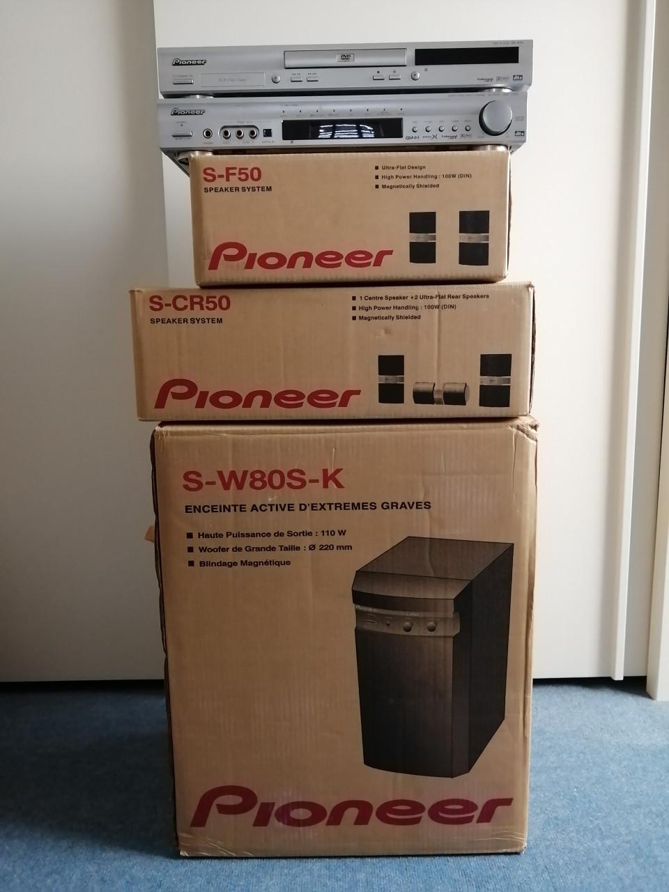 Pioneer surround set/dvd + nog nieuwe speakers! *MOET WEG*