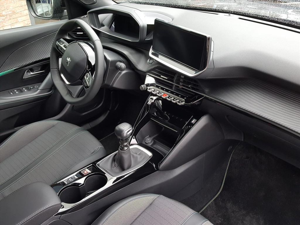 Peugeot 2008 1.2 puretech 100pk allure pack navi | bluetooth | applecarplay