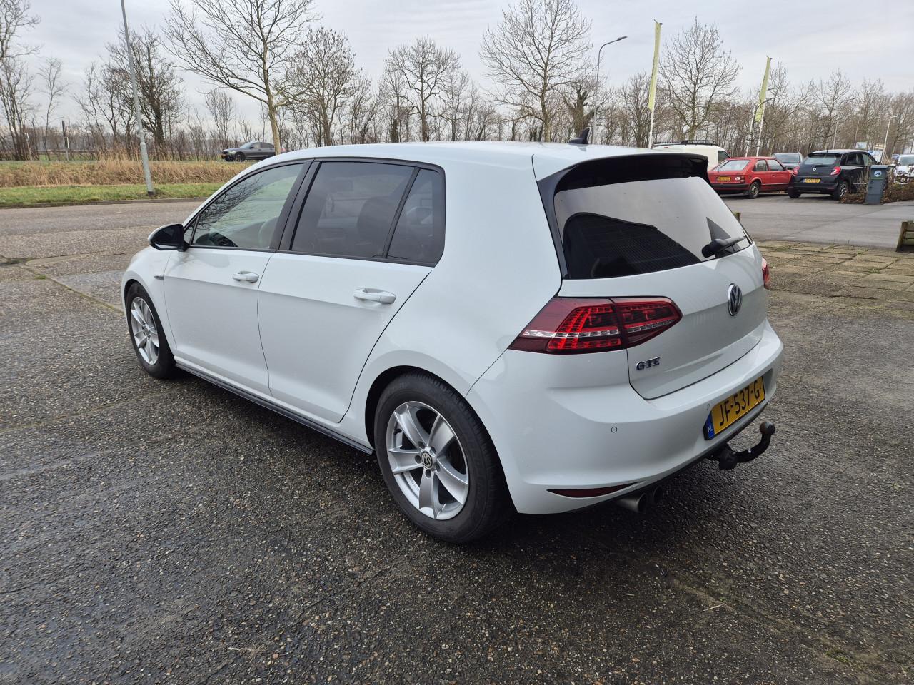 Hele nette golf 7 gte 2016 met nap!