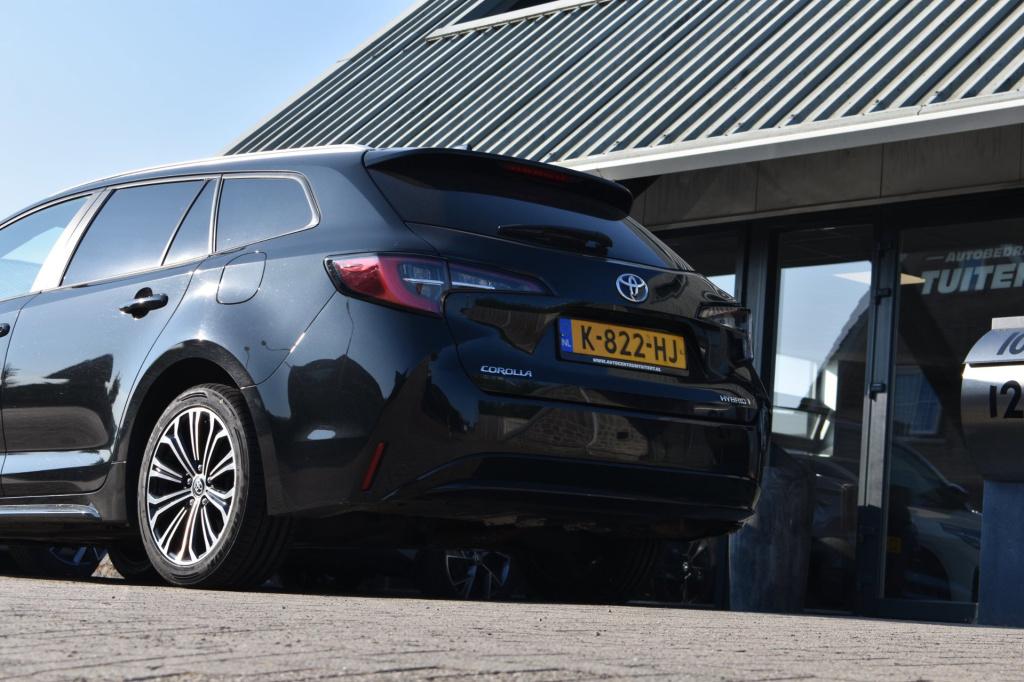 Toyota Corolla Touring Sports 1.8 hybrid | camera | stoelverwarming | apple