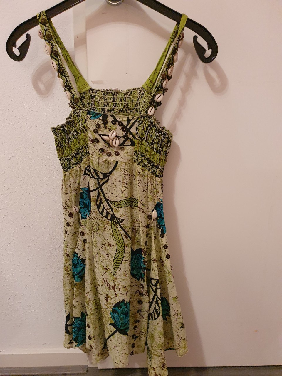 Veel blouses en jurken te koop maat 38-40
