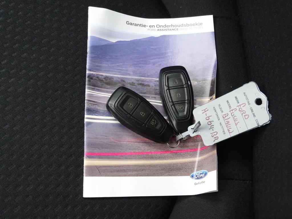 Ford Focus wagon 1.0 ecoboost st line business | led | camera | apple carpl