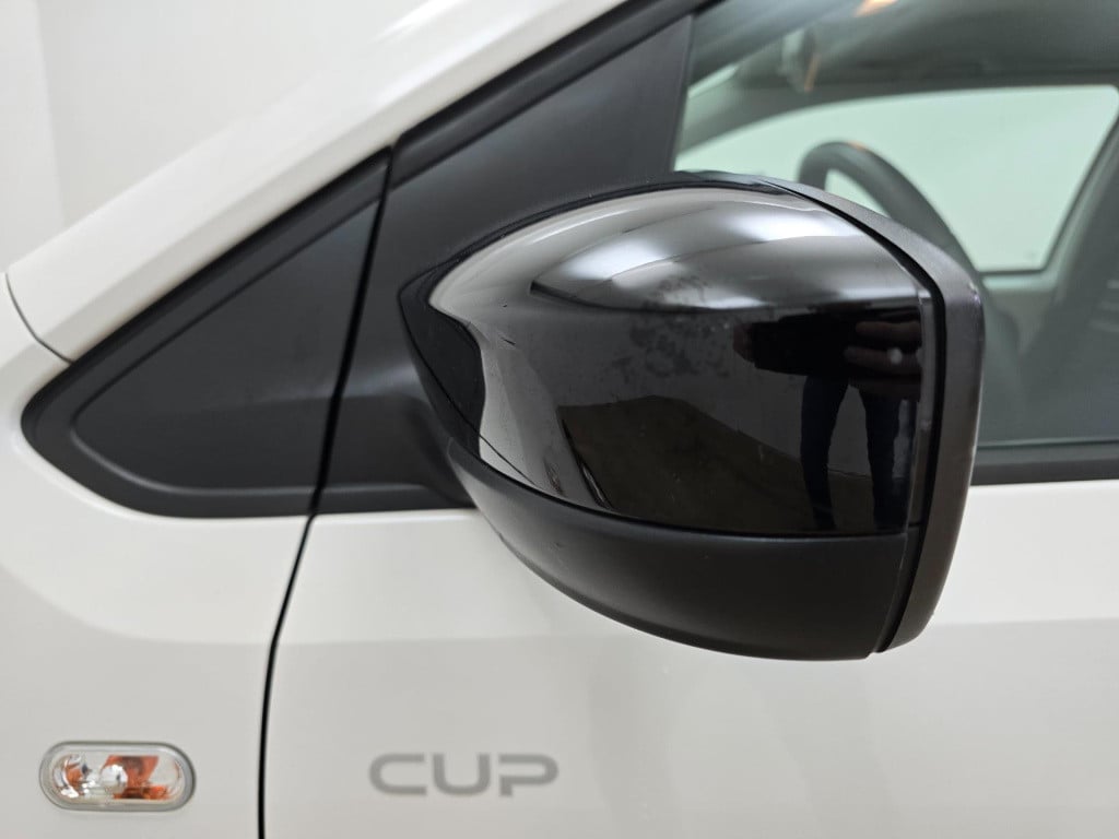 Volkswagen UP! 1.0 high up! bluemotion met cruisecontrol | unieke uitvoerin