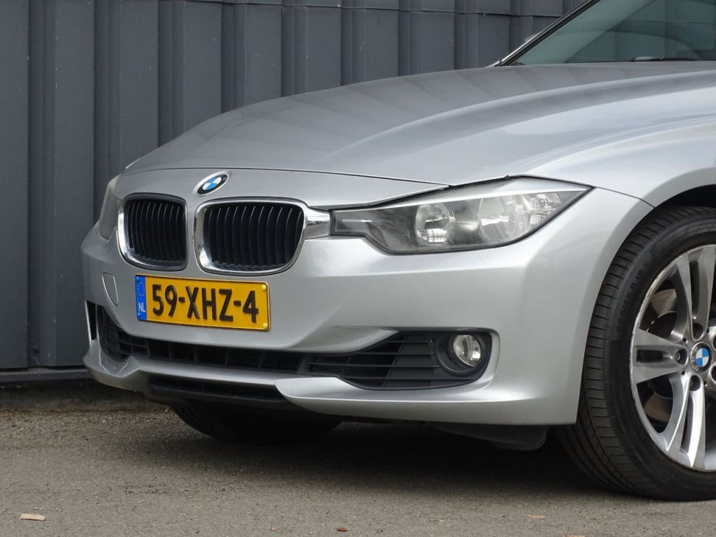 BMW 3-serie 320i executive automaat | 18" | afn. trekhaak | bluetooth