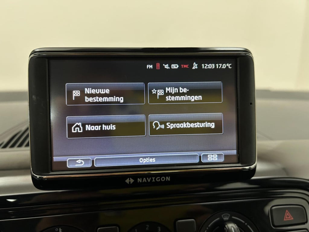 Volkswagen UP! occasion 1.0 move up! bluemotion | wit | 5-deurs | tweedehan