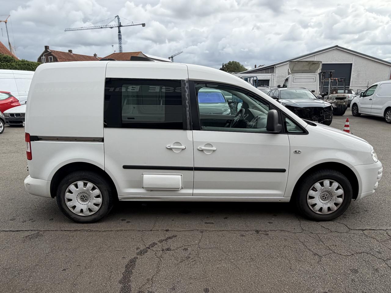 Volkswagen Caddy 1.6 Benzine Trekhaak en AIRCO ! ! !