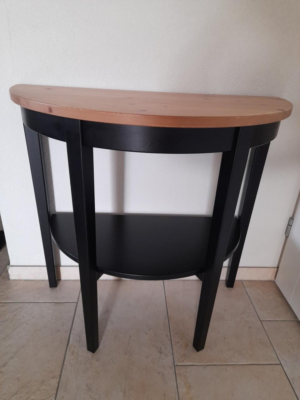 Sidetable 40 x 80 x 75H (in goede staat)