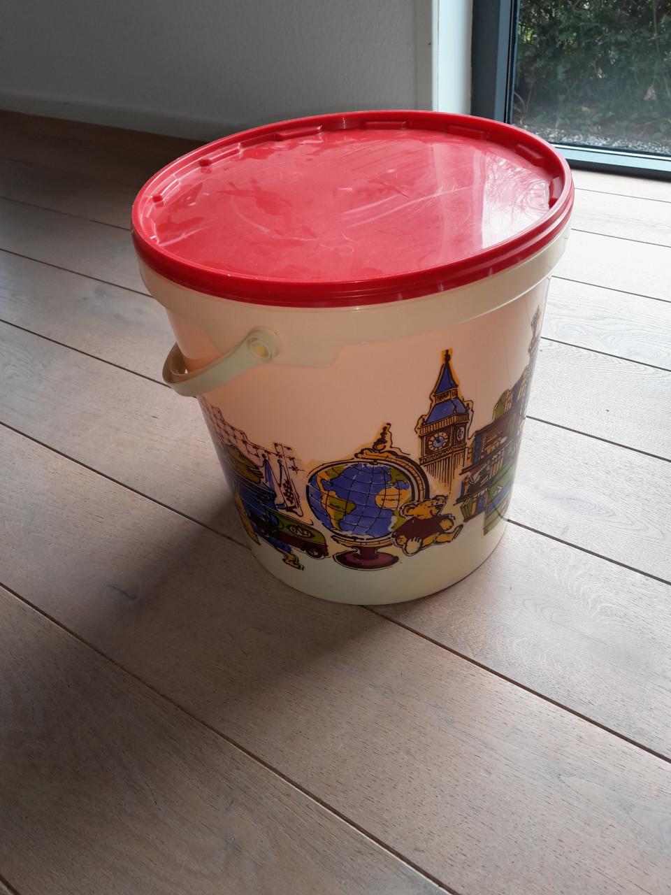 Gratis af te halen in Vlissingen; diverse huisraad