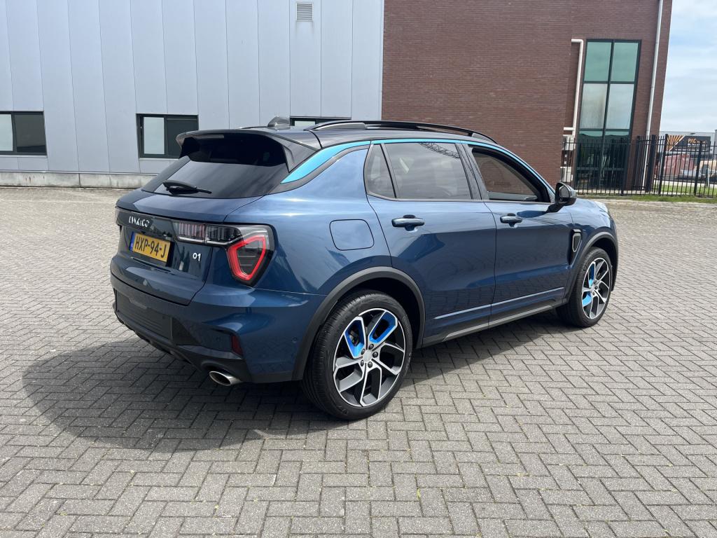 Lynk & Co 01 1.5 262 pk phev navi 360gr schuifdak 1e eigenaar