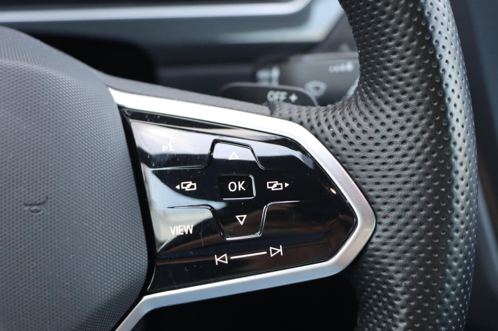 Volkswagen Tiguan 1.5 tsi r-line 150pk dsg7
