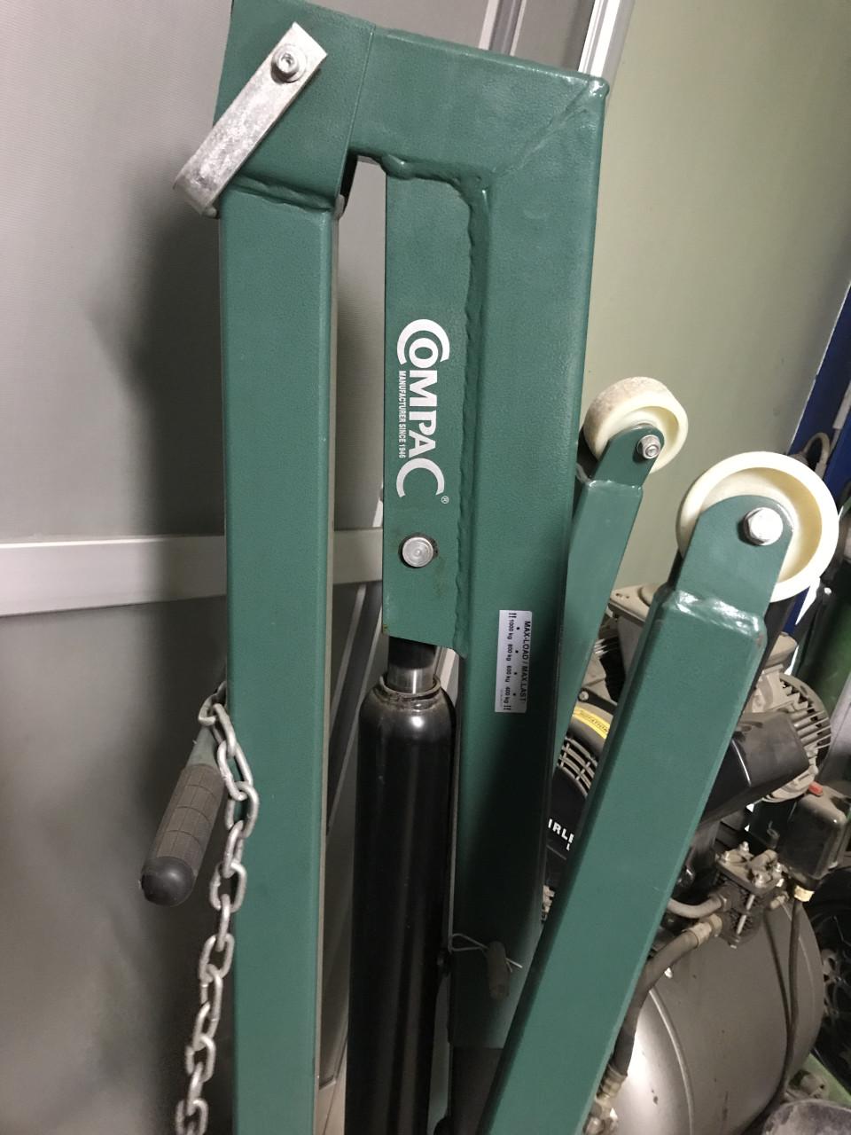 Motorblokkraan Compac