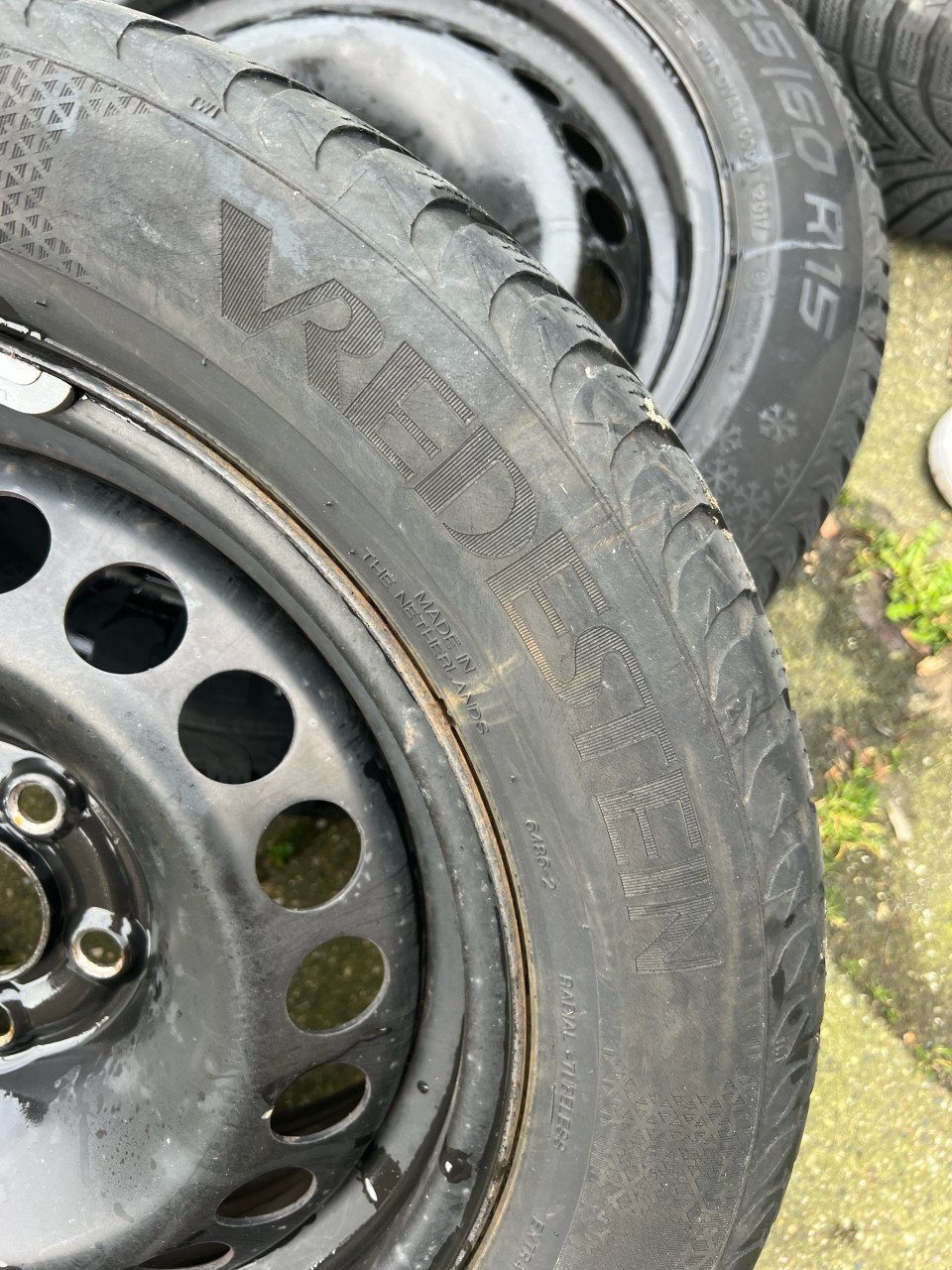 15 inch stalen velgen met winterbanden