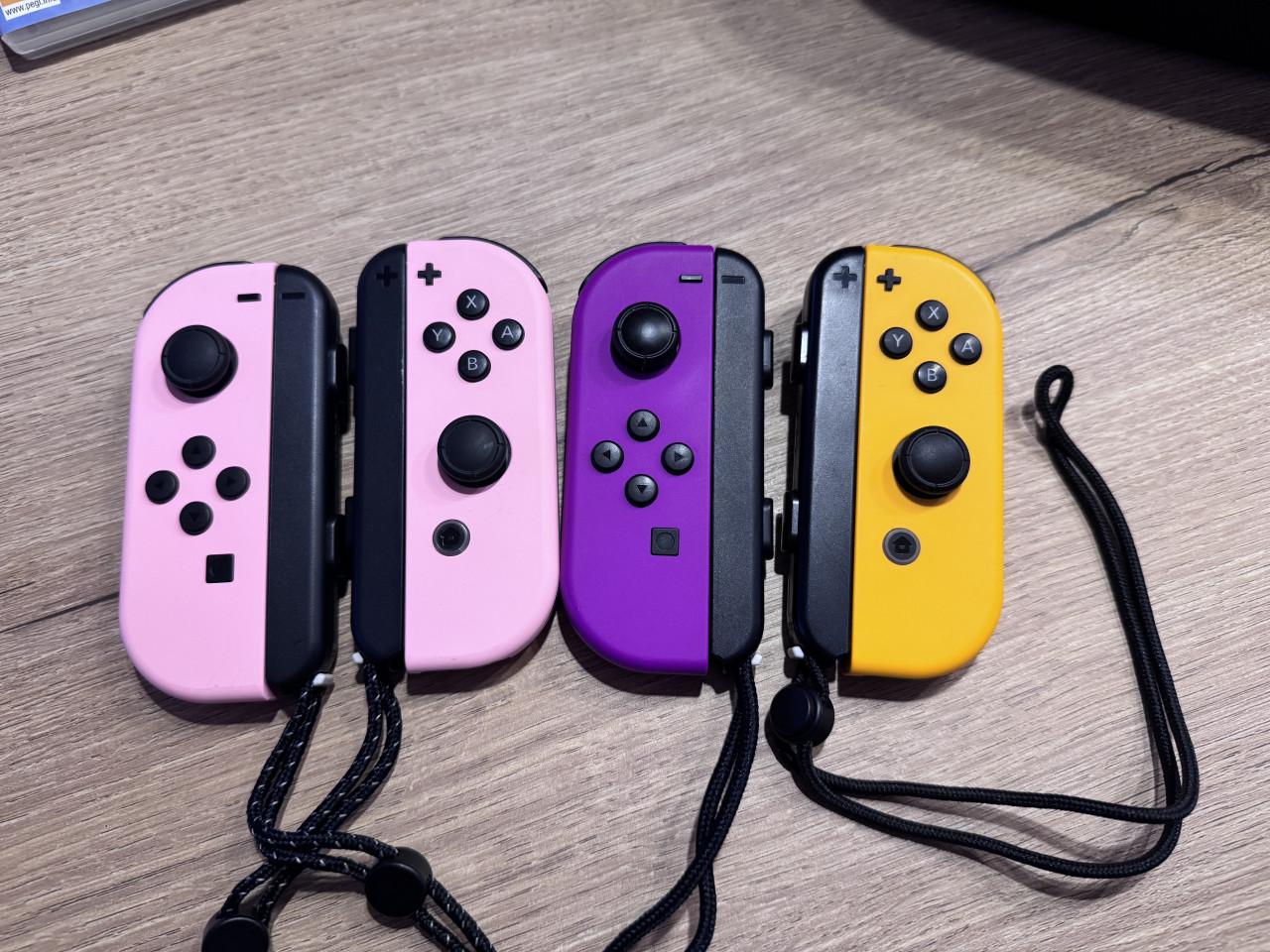Nintendo Switch V1 grijs met accessoires.