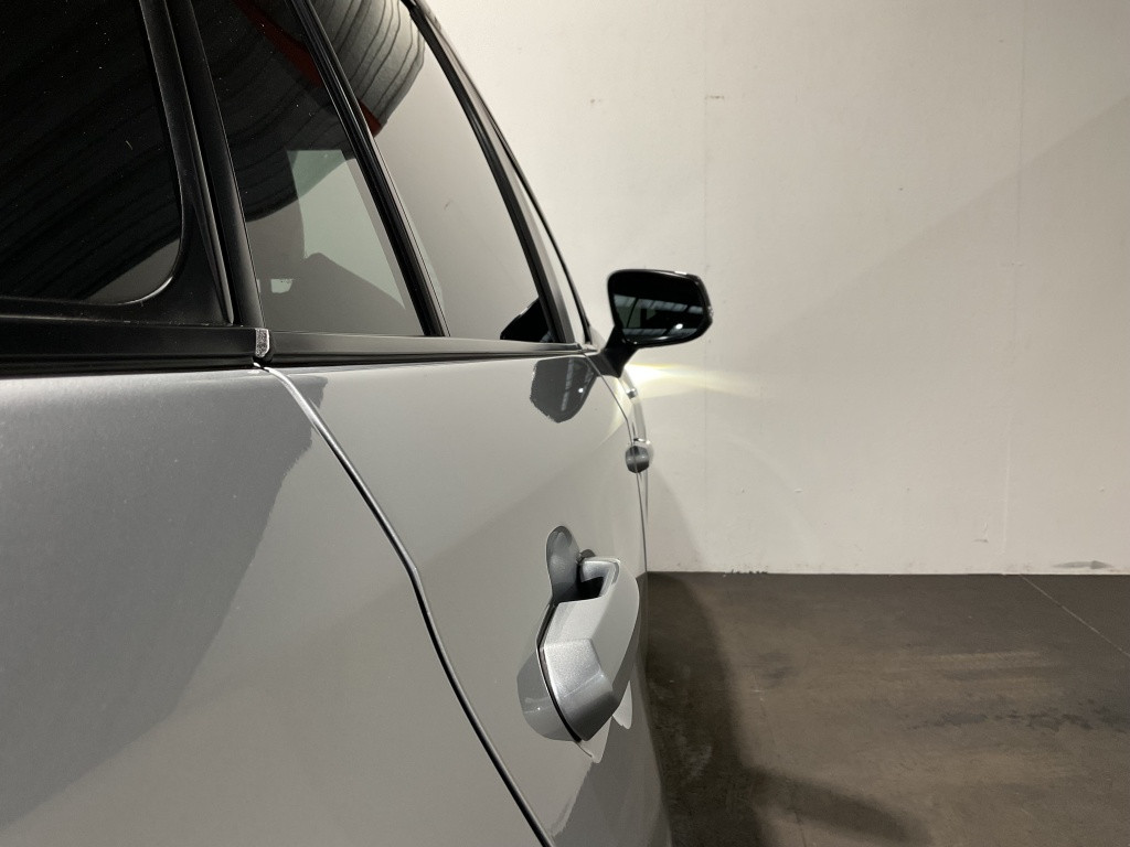 Toyota Rav4 2.5 hybrid awd bi-tone | trekgewicht 1650 kg |
