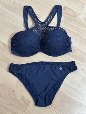 Beachlife donkerblauwe bikini 80C broekje 38/40