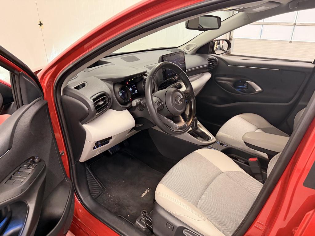 Toyota Yaris 1.5 hybrid executive| jbl| hud| ada.cruise| stoel+stuur.verw