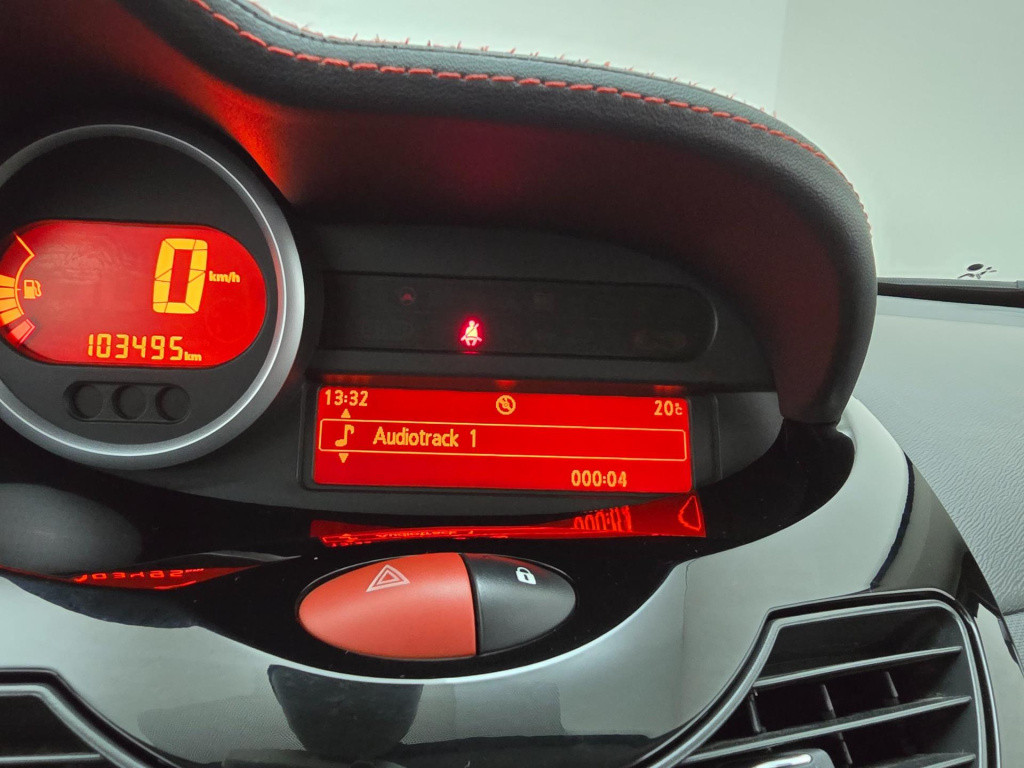 Renault Twingo occasion 1.2 16v dynamique met bluetooth radio en clima airc