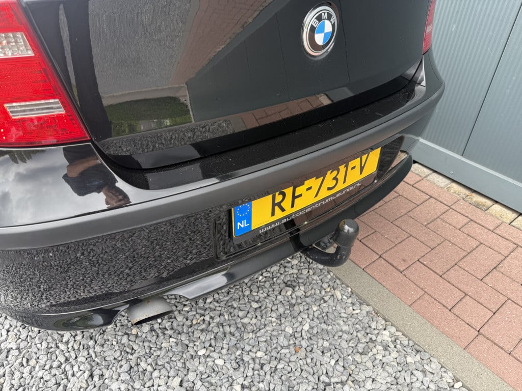 BMW 1 Serie 116i 2.0 122pk executive 3-drs