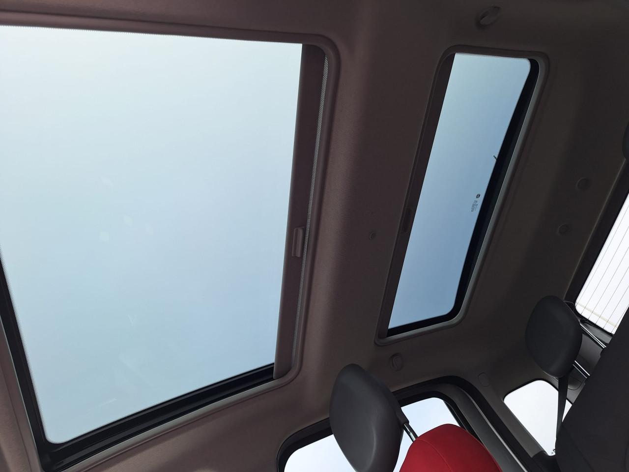 Fiat Panda 0.9 Twinair Lounge zilvergrijs met schuifdak 87.750 km 2014