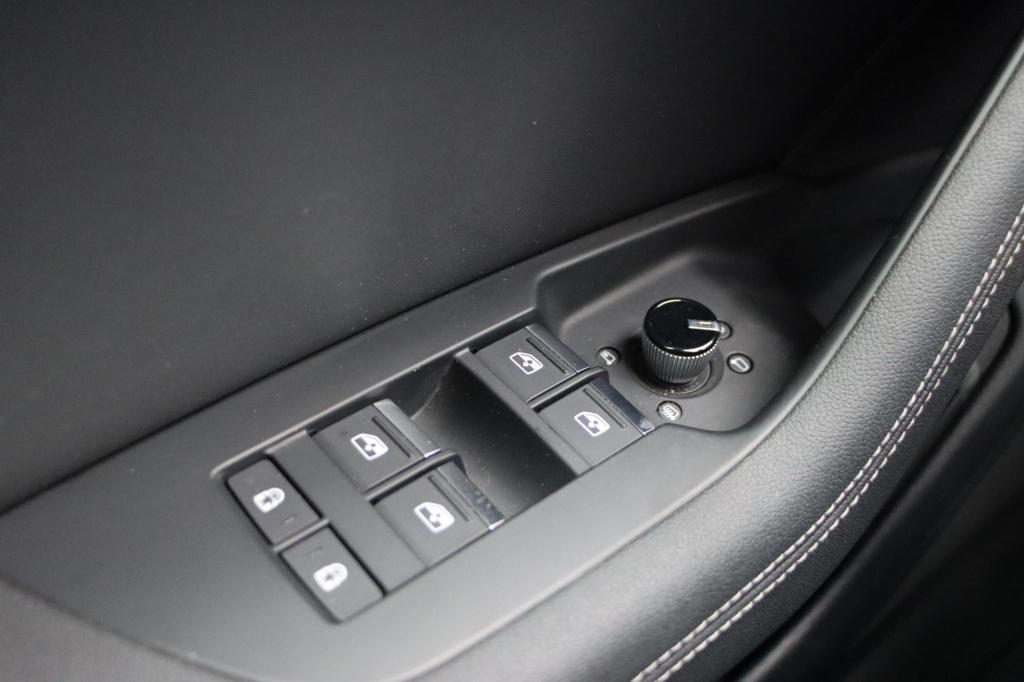 Audi A6 avant 50 tfsie quattro s-line edition 299pk s-tronic