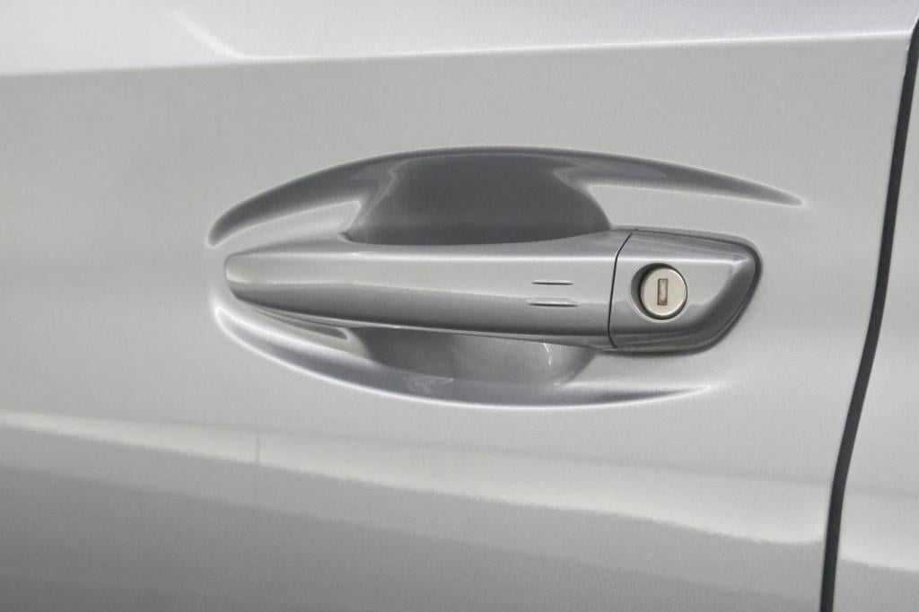Peugeot 208 ev gt 54 kwh | 95,7% soh | 11 kw lader | 360 camera | alcantara
