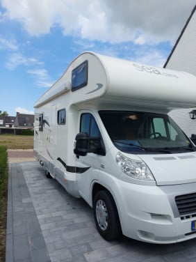 Camper