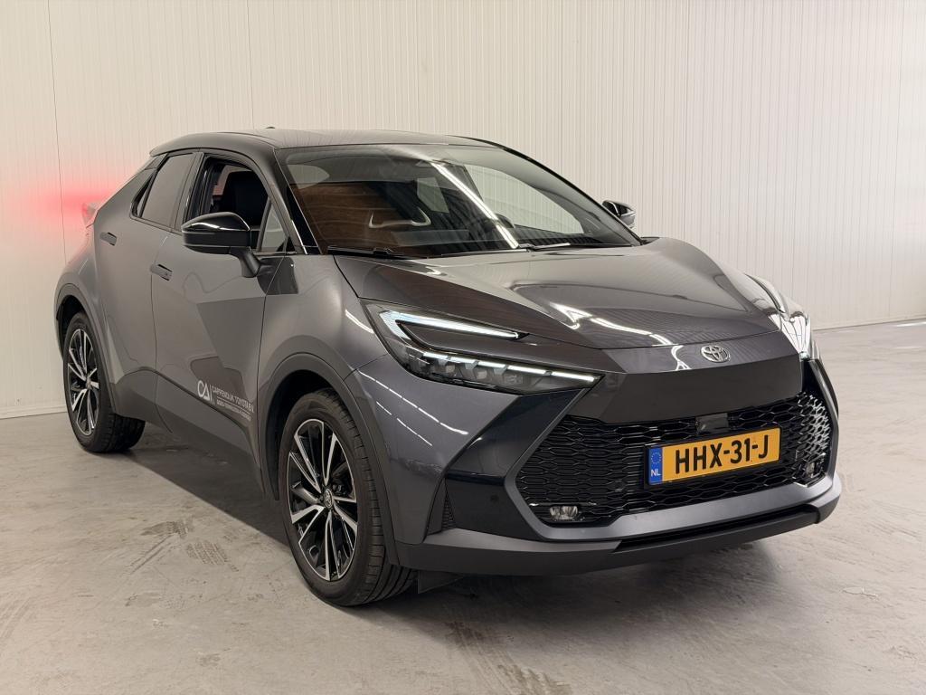 Toyota C-hr 2.0 phev 220 executive