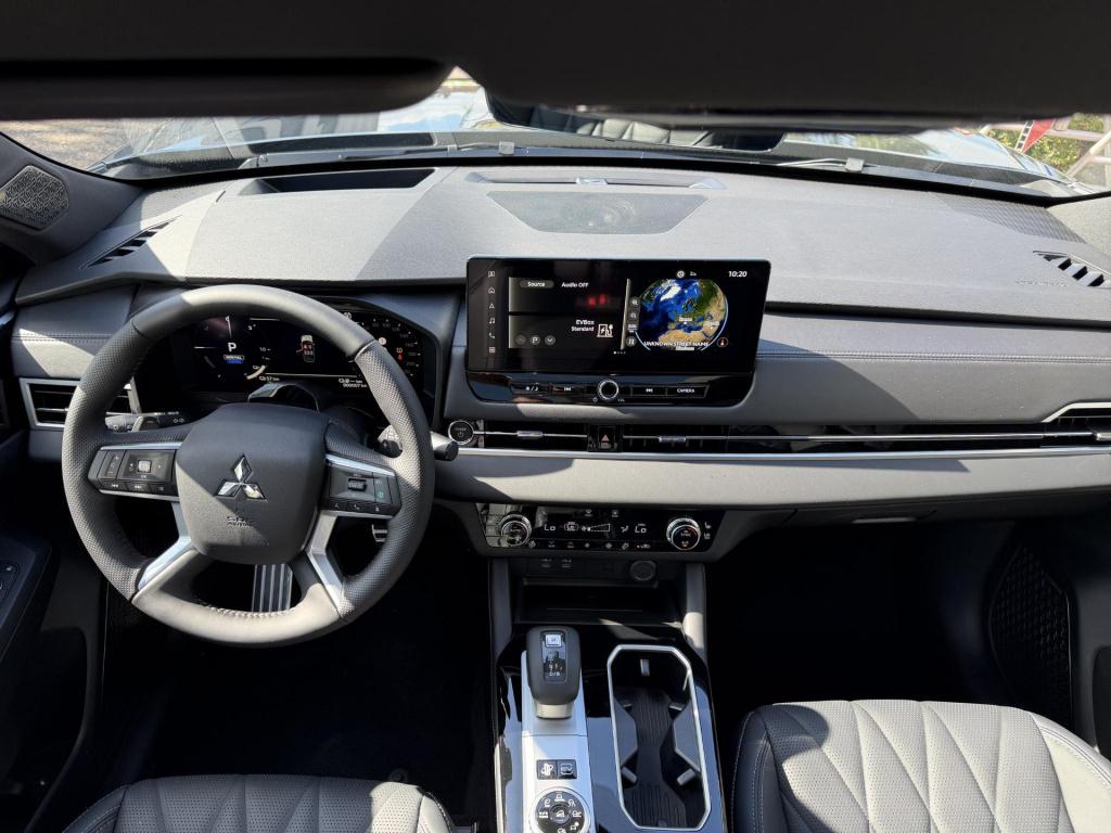 Mitsubishi Outlander 2.4 phev black edition