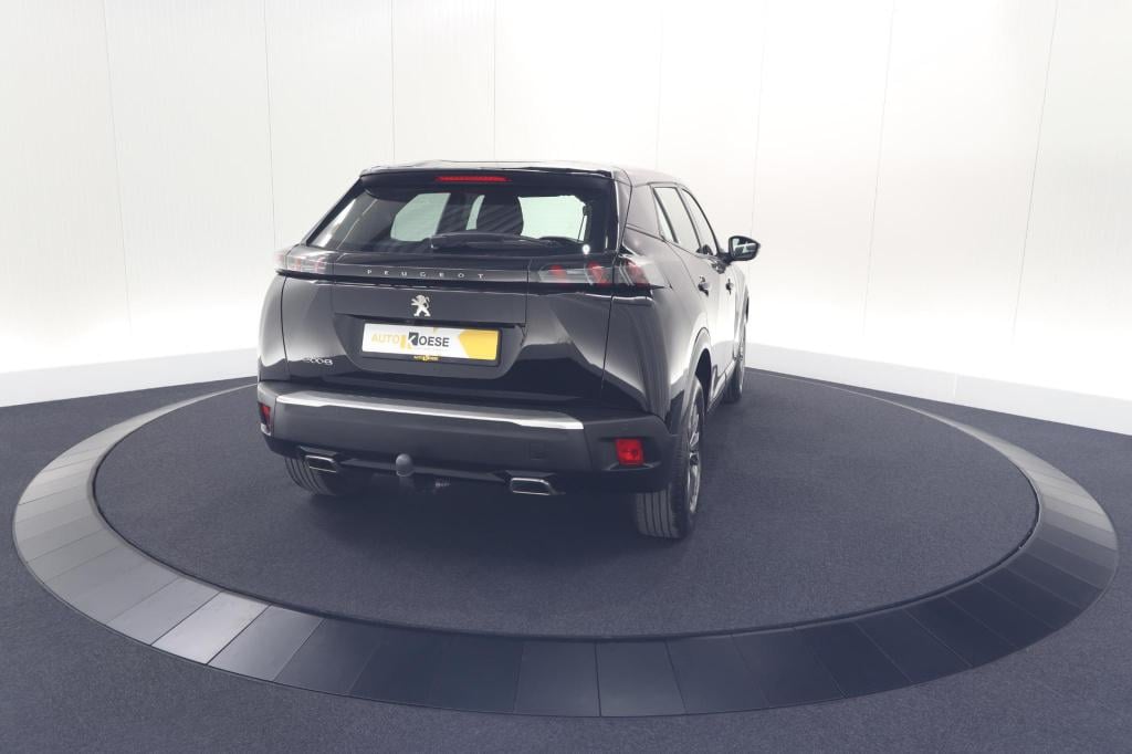 Peugeot 2008 puretech 130 active pack | trekhaak | camera | navigatie | par