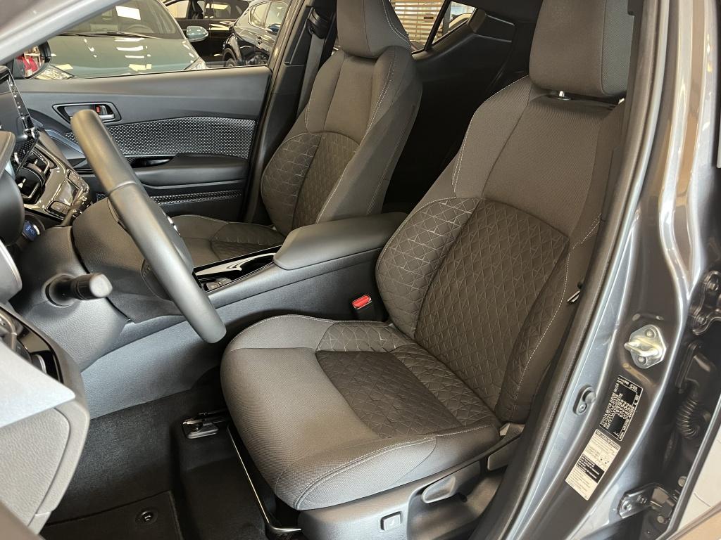 Toyota C-hr 2.0 hyb. first edition | trekhaak | lage km-stand |