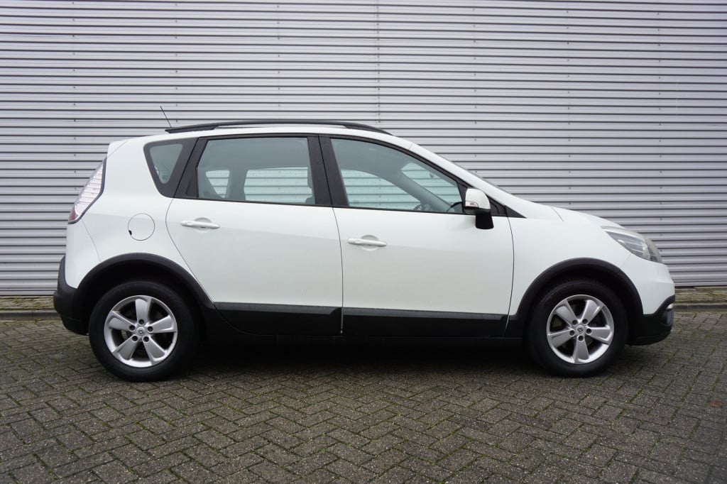 Renault Scenic xmod 1.2 tce bose climate / navi / cruise / stoelverw. / par