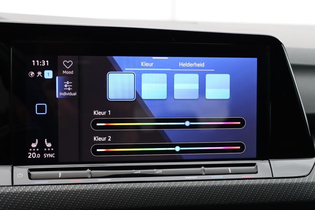 Volkswagen Golf 1.5 etsi r-line | 130pk | dsg7