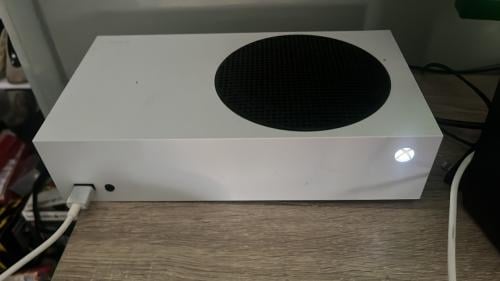 Xbox series s zgan + bijna gloednieuwe controller