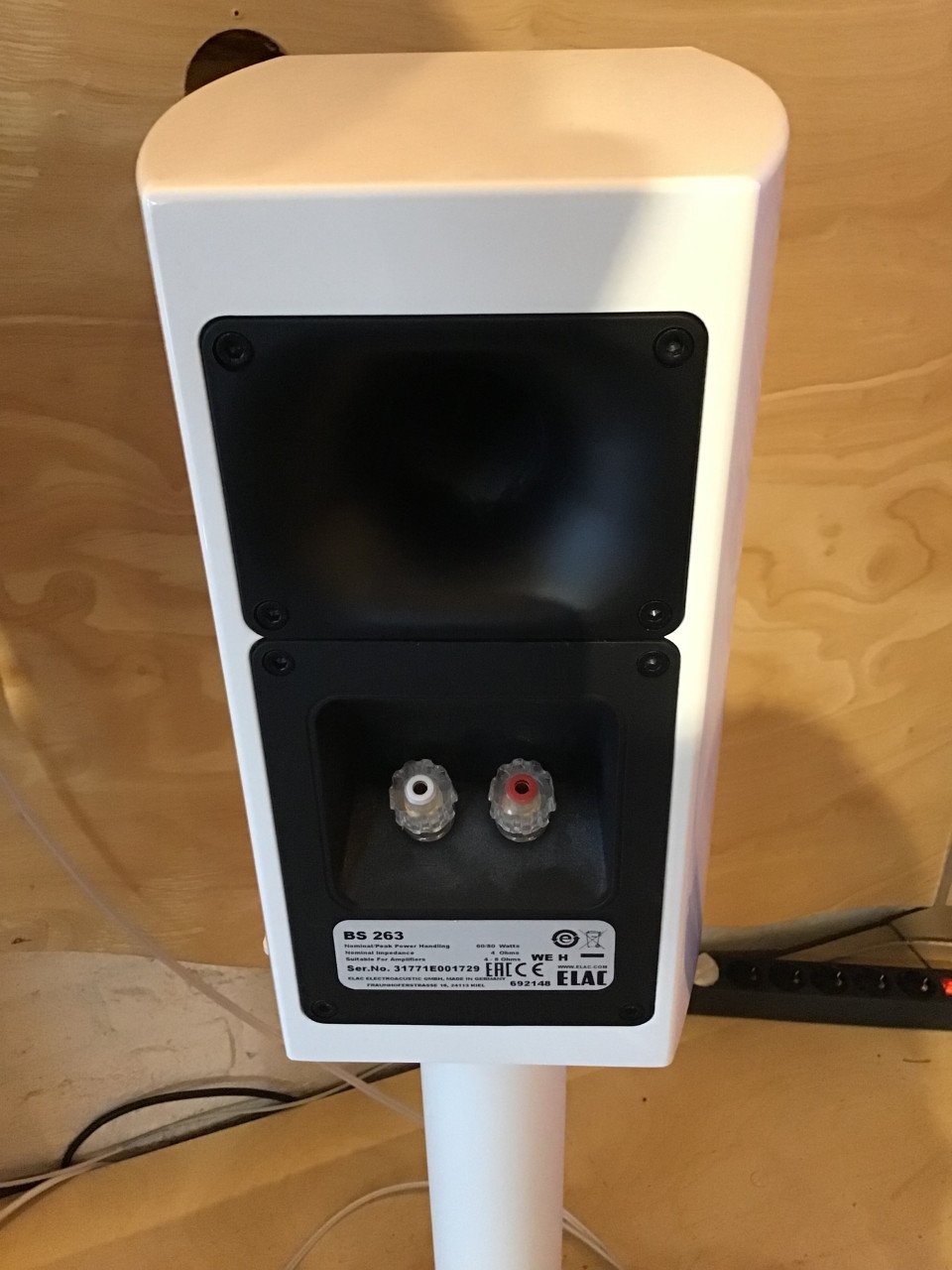 Elac BS263
