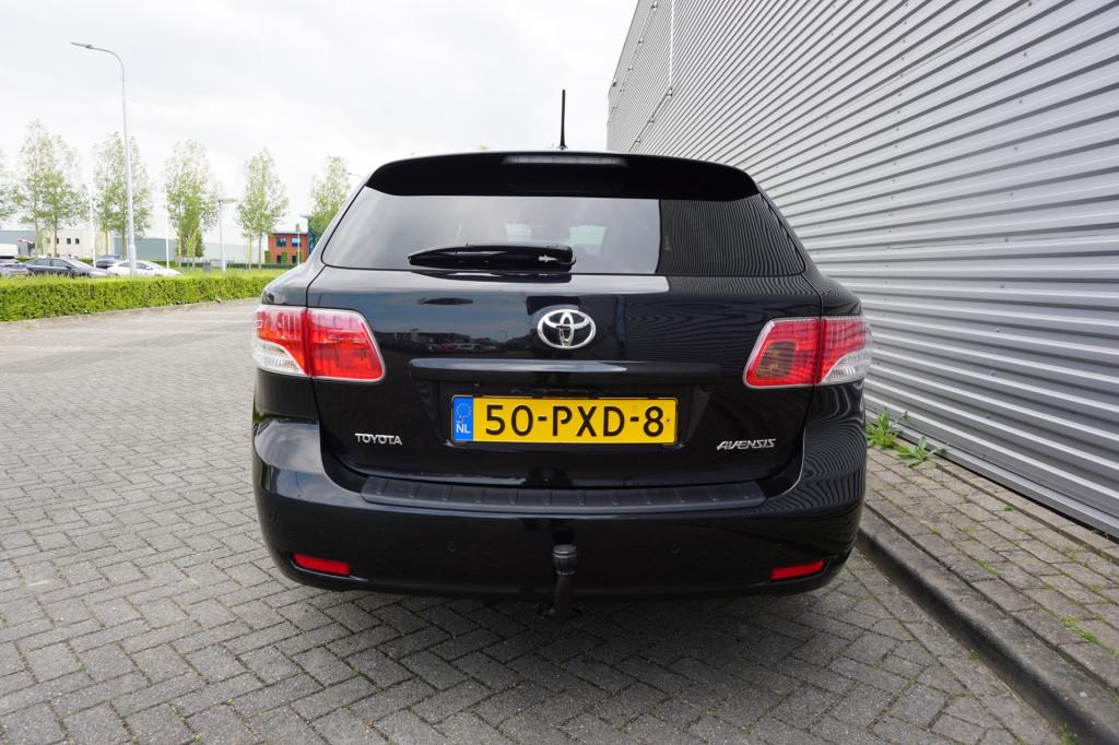 Toyota Avensis wagon 2.0 vvti business automaat - climate / cruise / camera