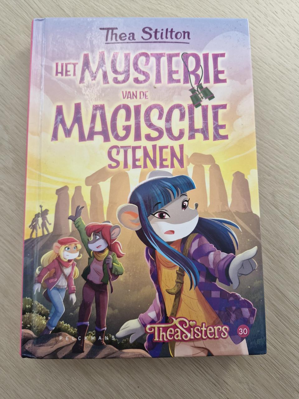 TheaSisters - Het mysterie van de magische stenen