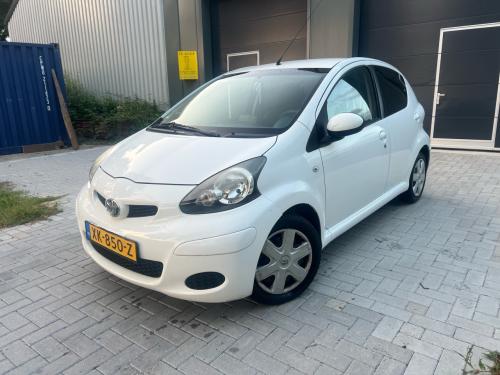 Toyota Aygo 1.0-12V Navigator 160.039KM