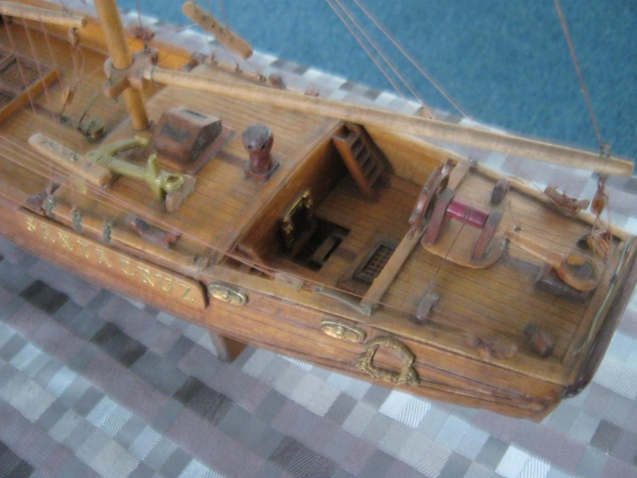 Scheepsmodel SANTA CRUZ.