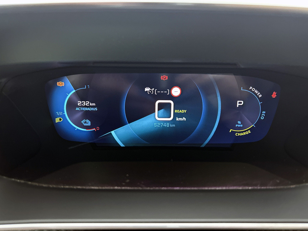 Peugeot E-2008 ev gt pack 50 kwh | rijklaar | trekhaak | panorama dak | sto