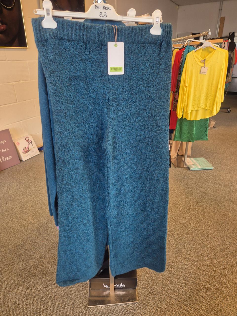 Partij nieuwe dameskleding