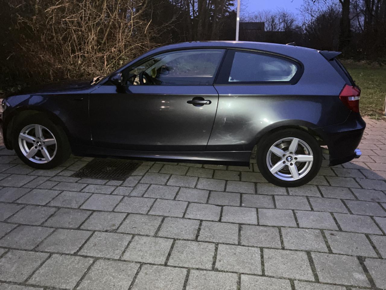 BMW 1-Serie 2.0 118I 3DR 2007 Grijs