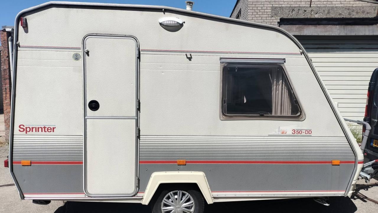 Beyerland 350 DD met luifel