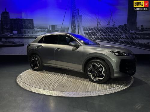 Volkswagen T-roc 1.5 etsi r-line first edition *led*camera*