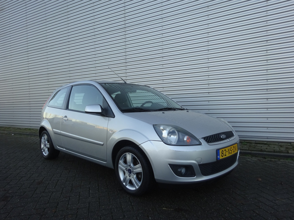 Ford Fiesta 1.6-16v futura 1e eigenaar / airco / elektr. ramen / lm velgen 