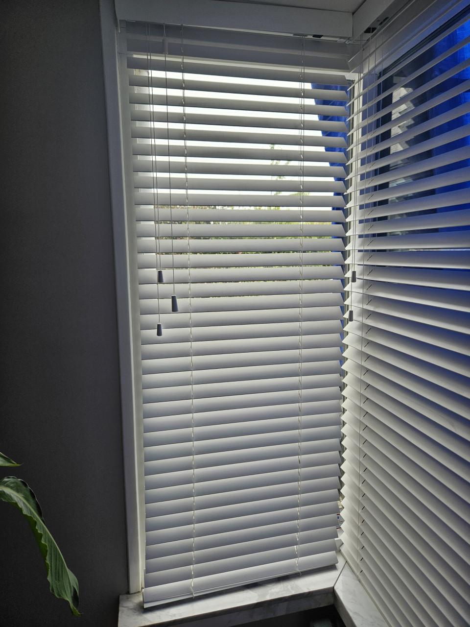 Houten jaloezieën wit 5x verschillende maten