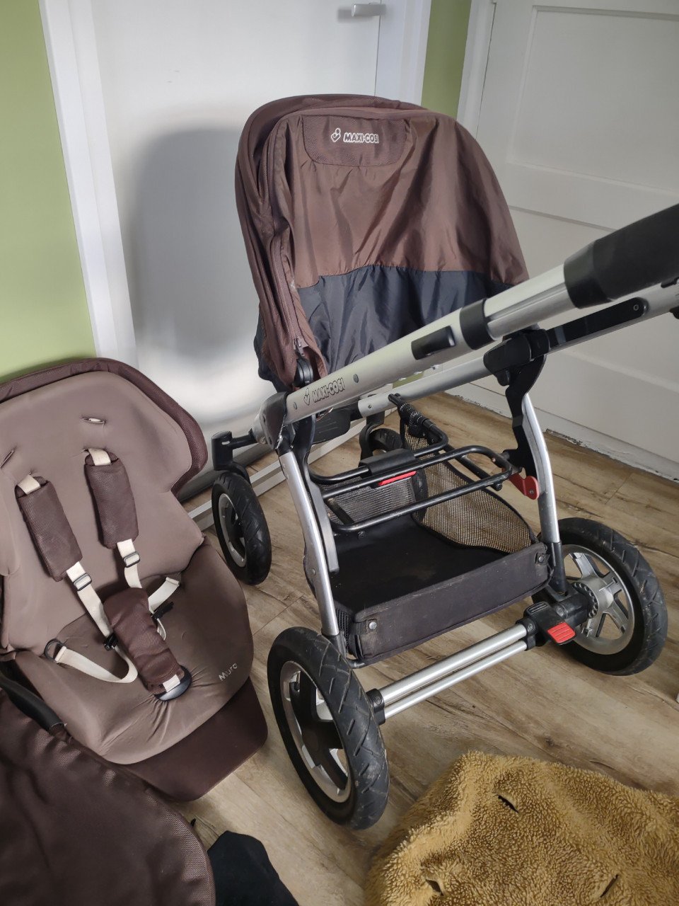 Zeer complete Maxi-Cosi kinderwagen, incl vele accessoires!
