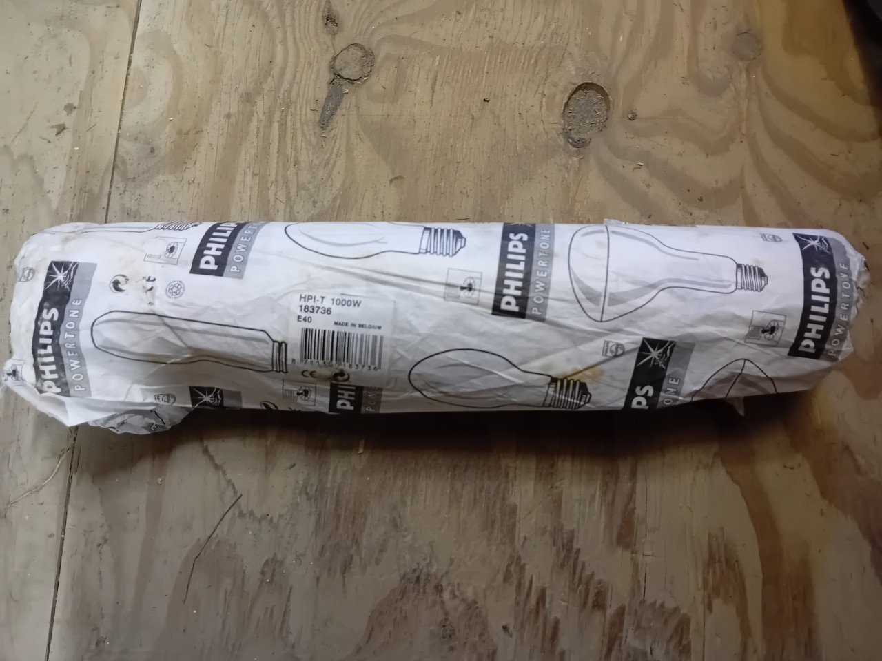 Voorschakelapp. Philips BHL1000L 02 , inclusief lamp HPI-T 1000 W .
