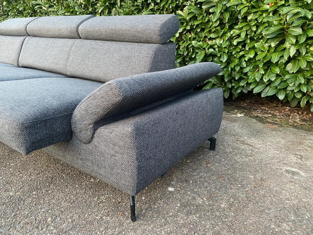 Montèl Modena Hoekbank–Uitschuifbare Zitvlakken–Luxe Grijs Design